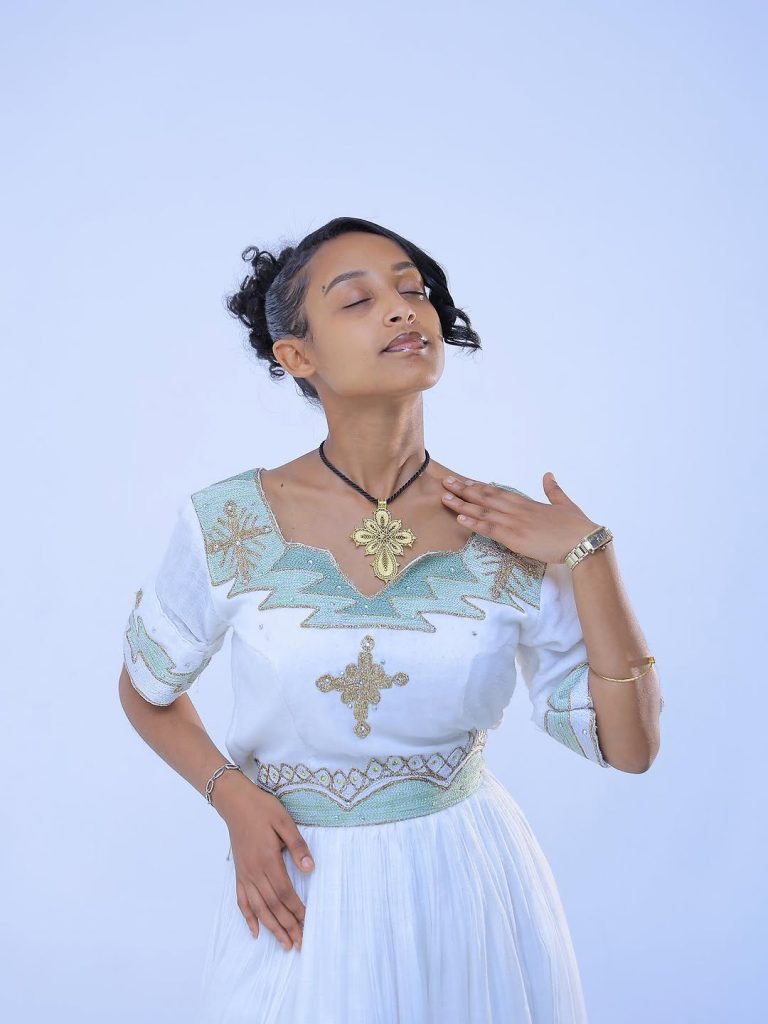 _sari_1912_photo_1761493188246